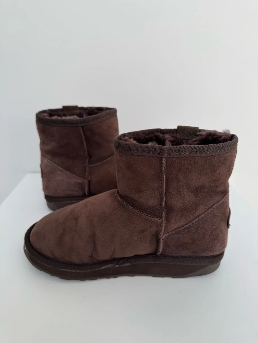 EMU‎ Australia Mini Unisex Chocolate Brown Boots, Men's Size 5/Women's Size 6